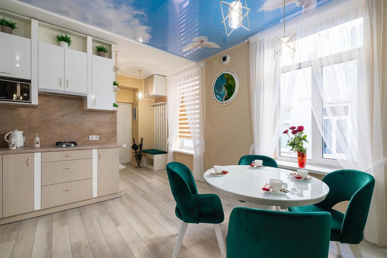 Rynok Square City Center Two Bedroom Apartment! Lviv Eksteriør bilde