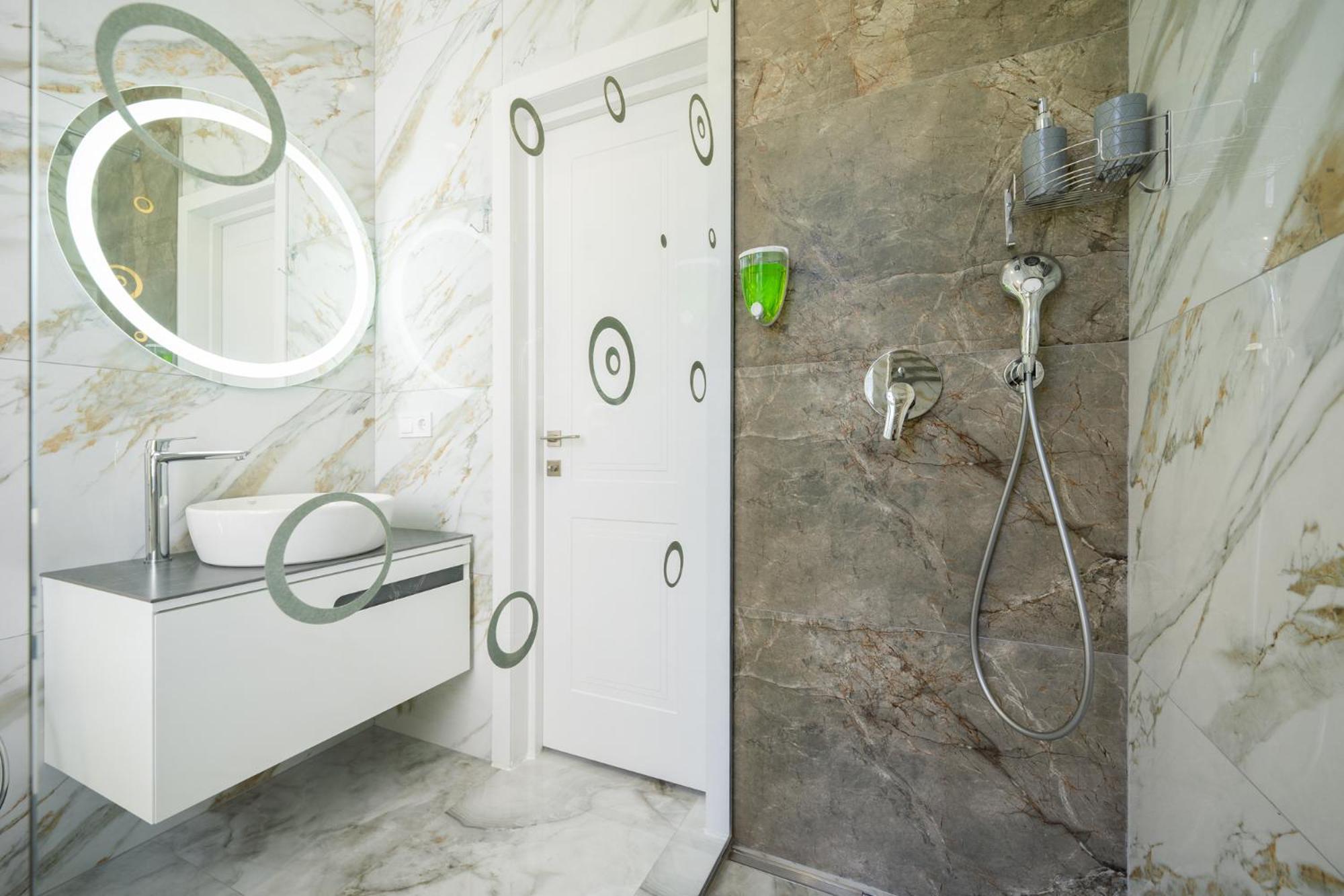 Rynok Square City Center Two Bedroom Apartment! Lviv Eksteriør bilde